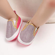 Load image into Gallery viewer, Pink &amp; Silver Glitter Crib Shoes